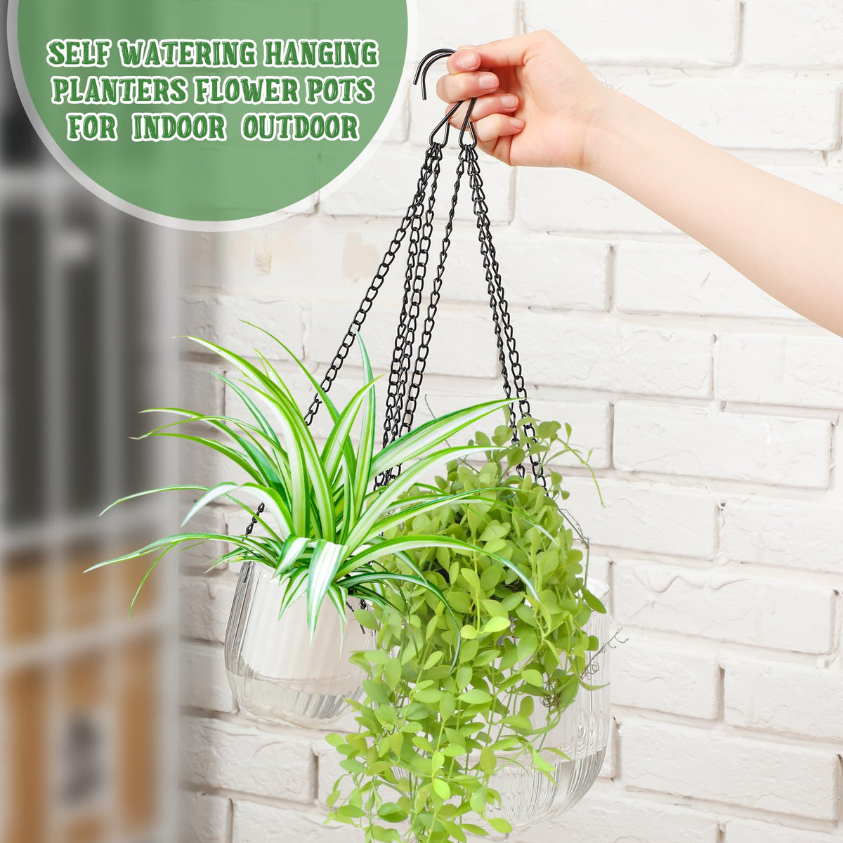Maxcheck double-layer watering system keeps soil evenly moist.