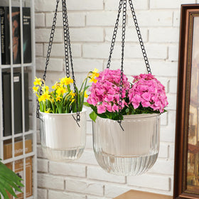 Water level visibility in Maxcheck 4.5-inch hanging planter for easy monitoring