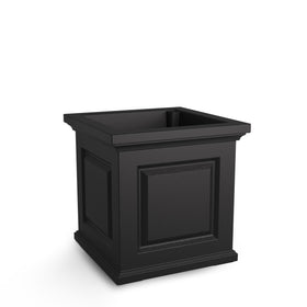 Made in the USA Mayne Nantucket planter with a 15-year limited warranty for durability.