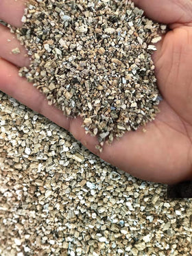 MDPQT Vermiculite-Perlite 50qt bag closeup showing porous texture for drainage