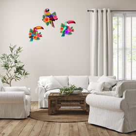 Meduofon metal bird wall decor is easy to hang for quick setup.