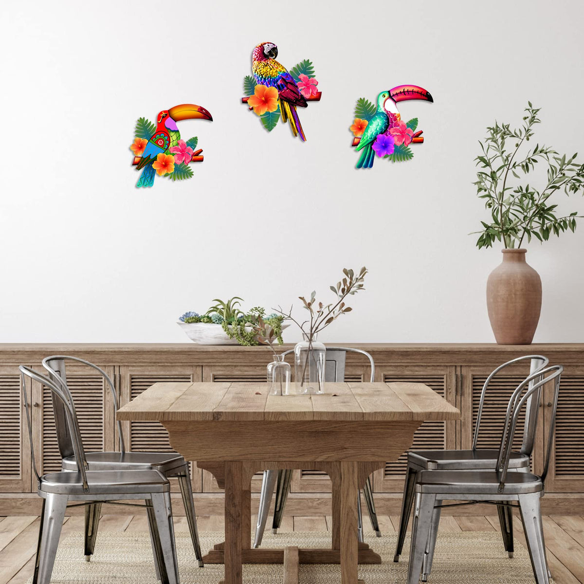 Meduofon patio wall art complements entryways with vibrant tropical birds.