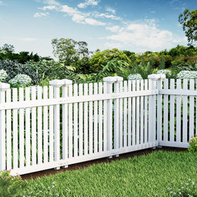 MELLCOM No Dig Fence with iron legs demonstrates strong wind stability.