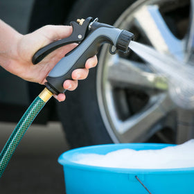 Melnor 465C industrial nozzle insulated handle image shows comfortable grip during hot or cold work.