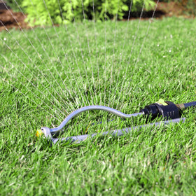 Melnor integrated connector simplifies quick hose setup and removal