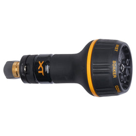 Melnor jet spray pattern delivers a powerful rinse for stubborn dirt.
