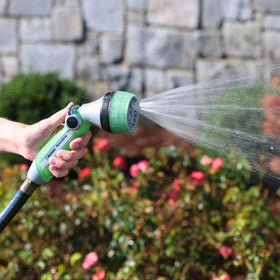 Melnor RelaxGrip reliable for daily gardening tasks and chores.