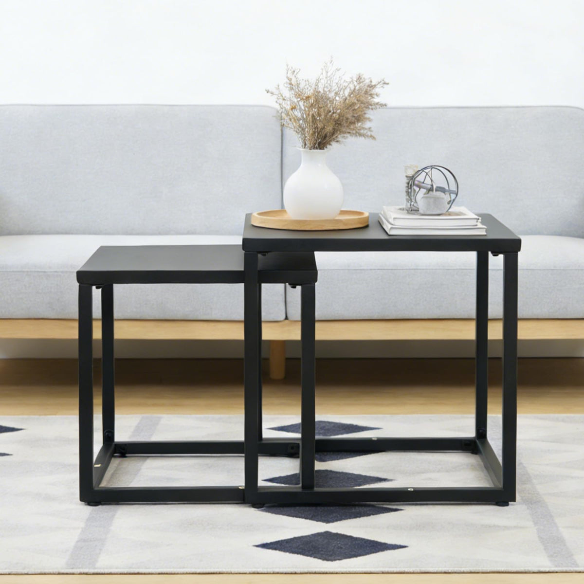 Meluvici set includes non-slip feet for floor protection and stability.