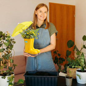 Memorywuu gift-ready packaging suggests a thoughtful housewarming present.