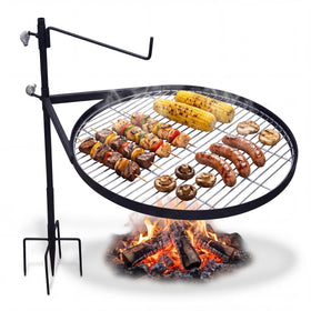 METORICO anti-wobble cross base stabilizes the grill on sand, gravel, or dirt.