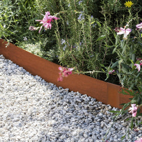 Meyoppm Corten steel edging proves robust for outdoor borders and long-term use.