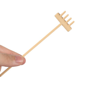 Six small rakes included to explore pattern possibilities.