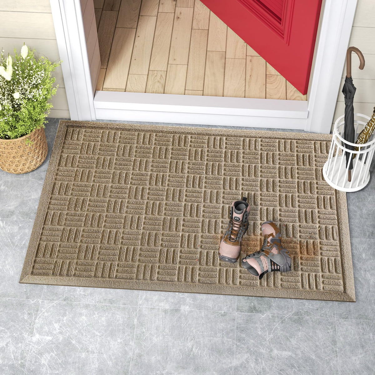 Mibao garage mat resists moisture and mud at busy entryways.