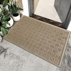 Mibao dog-friendly entry mat traps dirt after outdoor play.