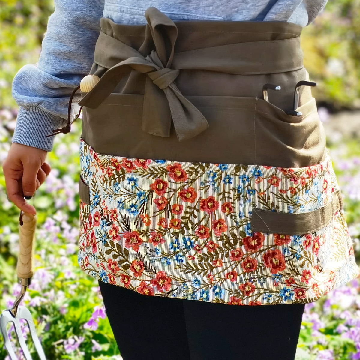 MILCIL kitchen and garden apron in use for cooking and planting tasks