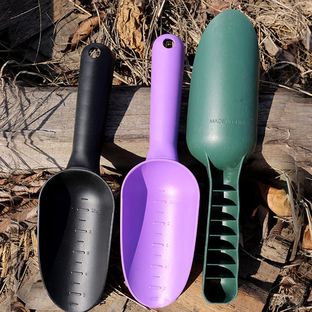 Mimeile shovel handle close-up shows a non-slip grip for comfortable use.
