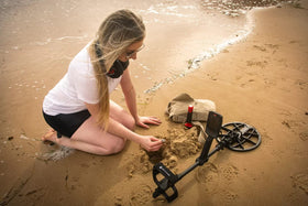 MINELAB MANTICORE target ID map display aids quick target identification.