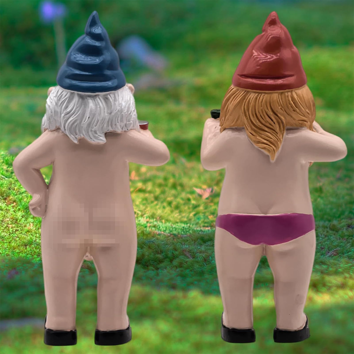 MINICAR gnome statue ideal gift for garden lovers and playful spaces.