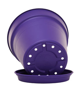 Mintra plastic planter with drainage tray for easy watering