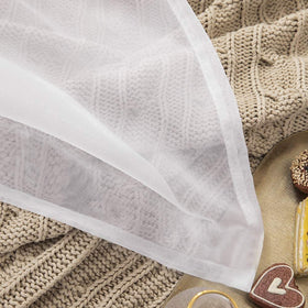 MIULEE wind and rain durable fabric withstands breezy conditions.