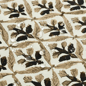 MIULEE neat stitching and piping elevate outdoor décor with a polished finish.