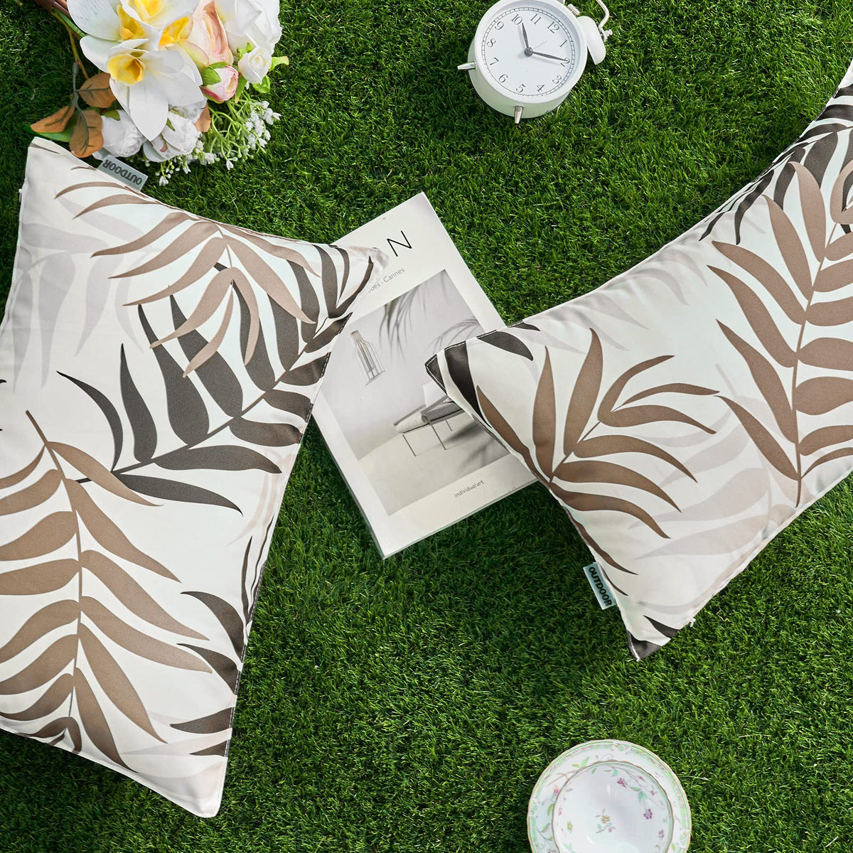 MIULEE two-pack covers with invisible zipper for easy cushion swapping