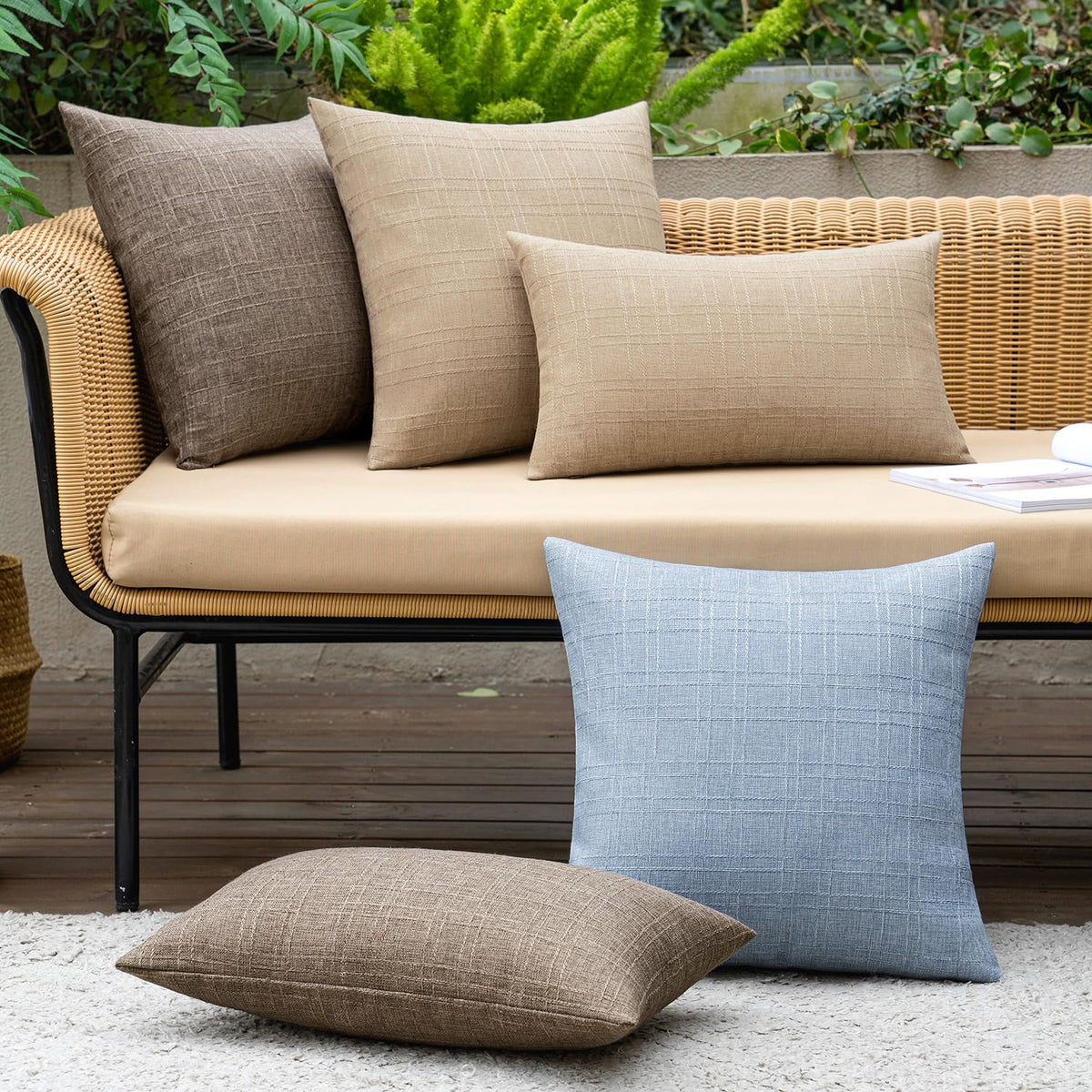 Indoor and outdoor MIULEE pillow cover for patio and tent use