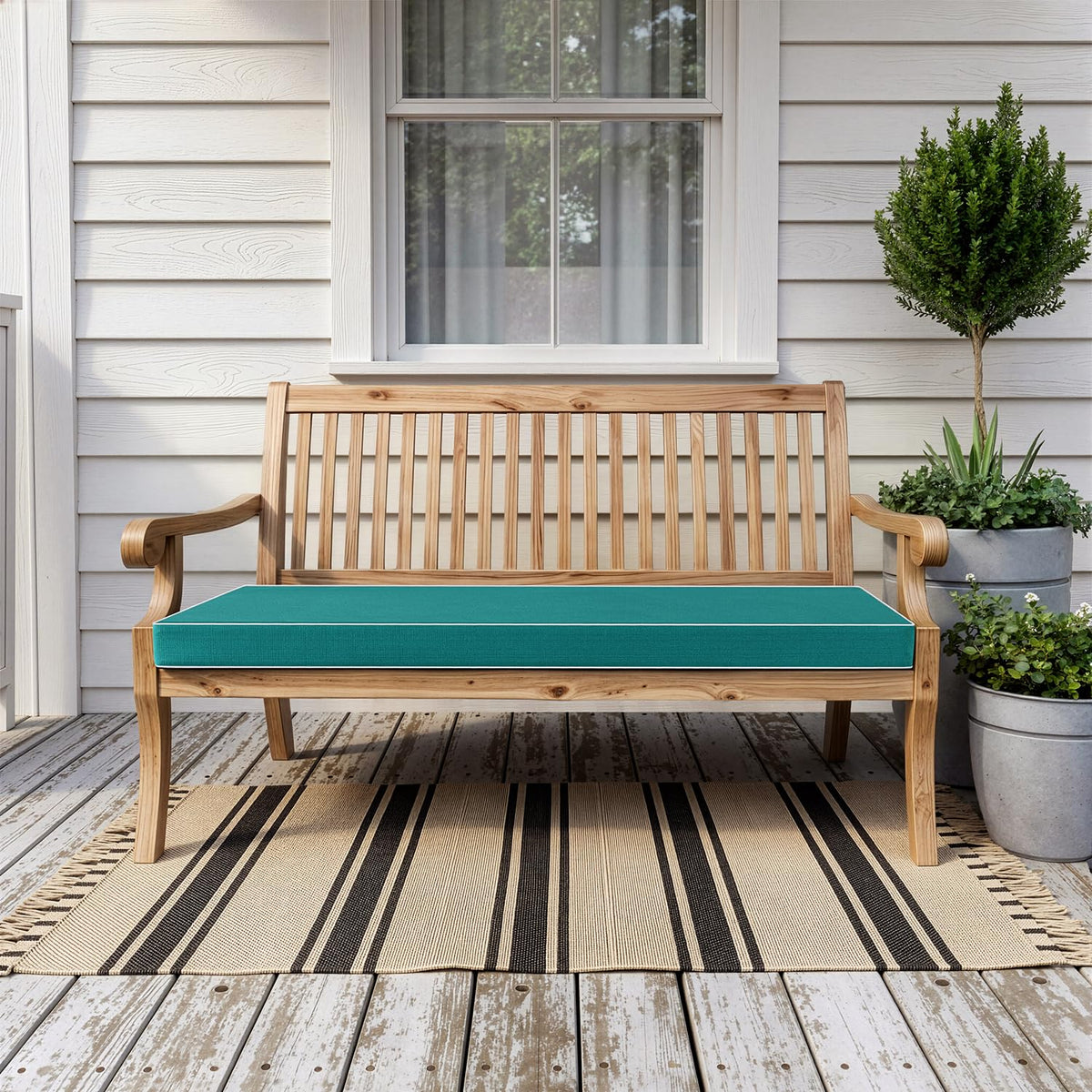 MIULEE cushion with waterproof outer surface protects against light rain