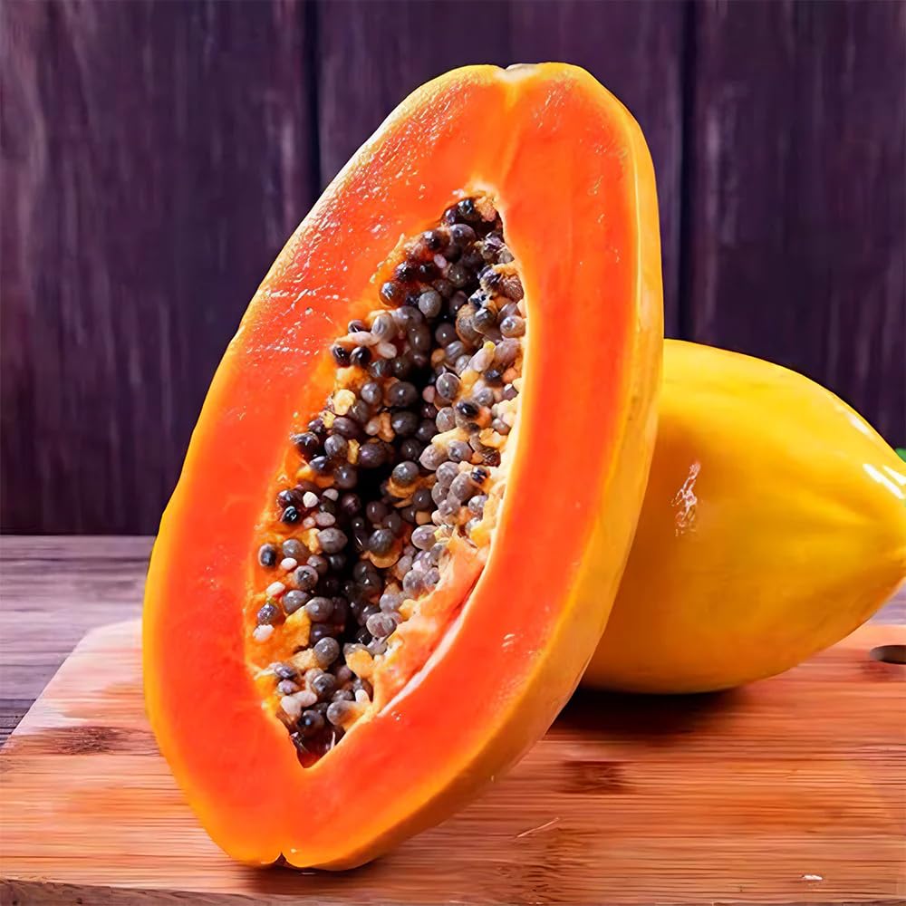 Mixrug dwarf papaya leaves and tree structure emphasizing compact growth
