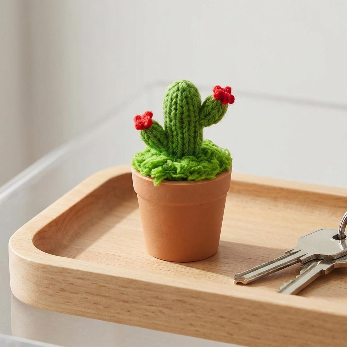 Mizelu mothers-day-home-office-decor adds warmth to any workspace.