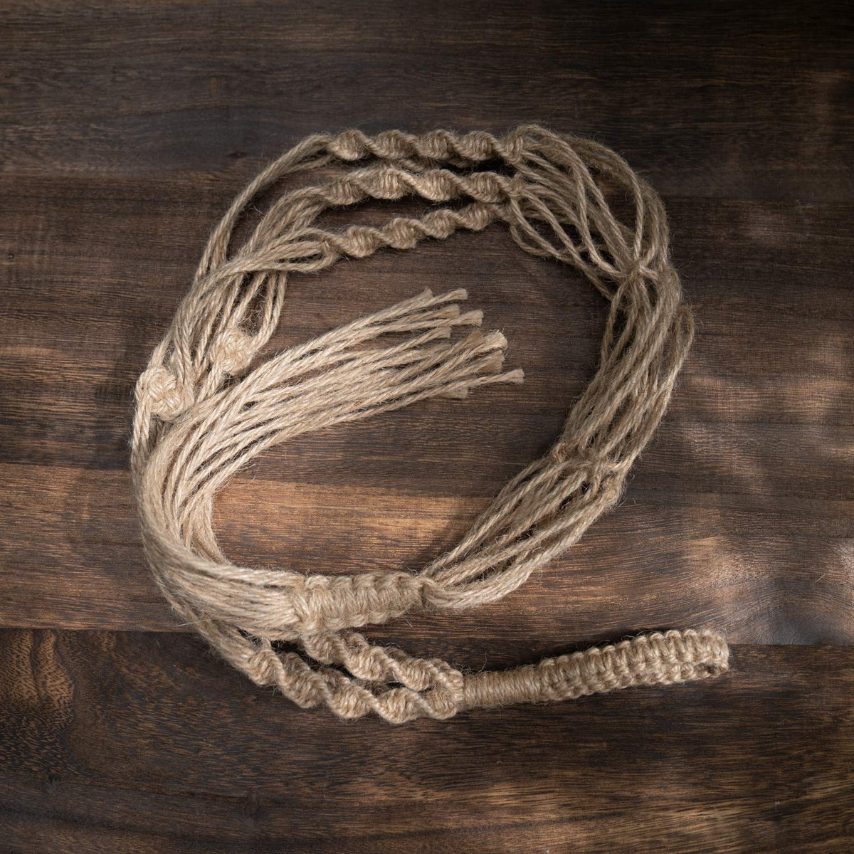 Mkono macrame is suitable for indoor or outdoor balcony spaces.