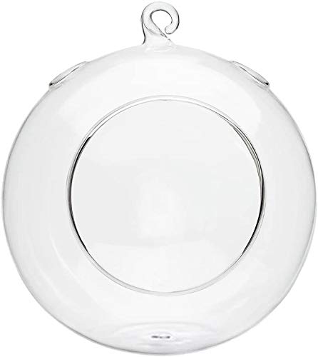 Mkono includes two globes with rope for quick setup.