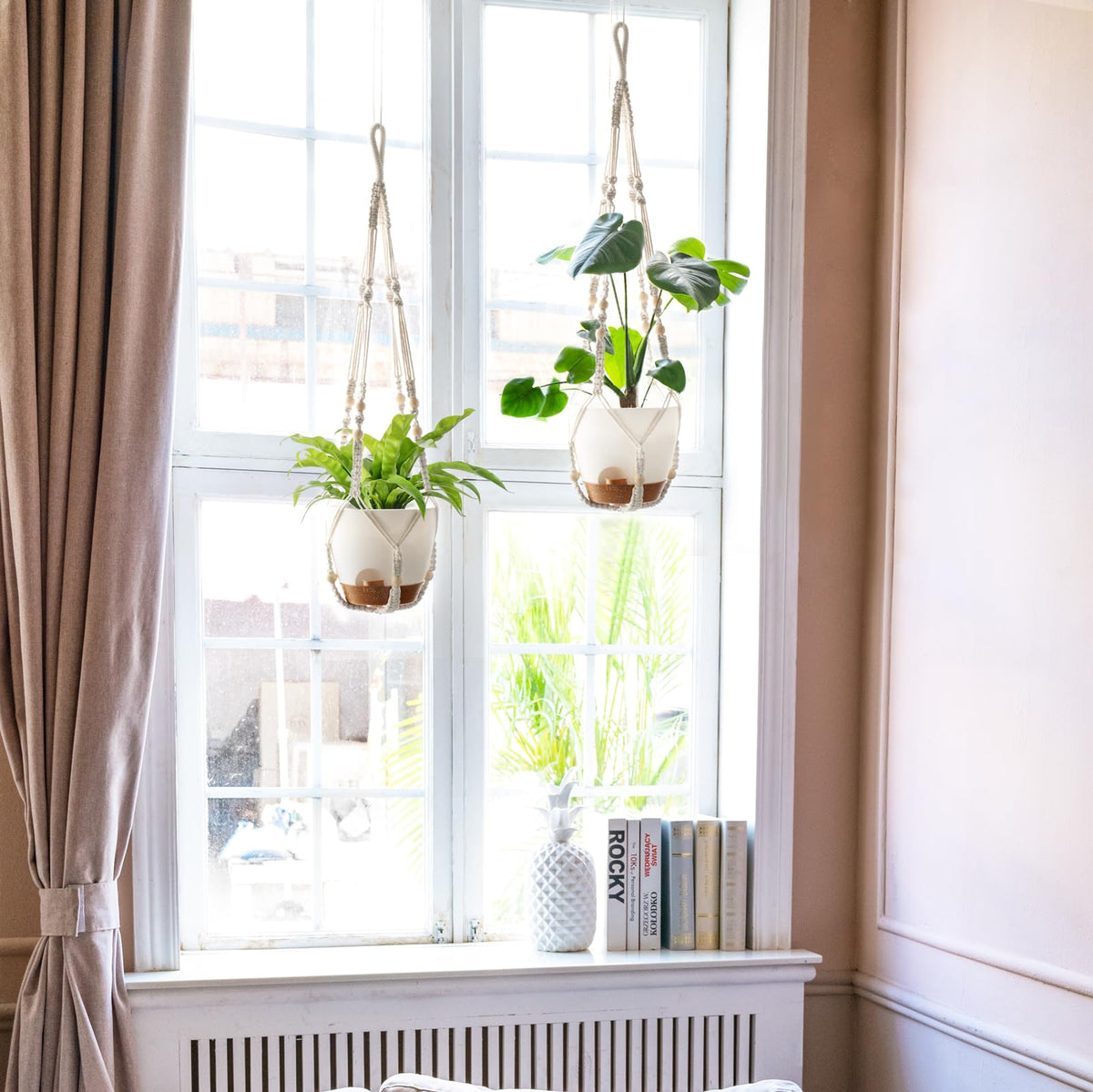Mkono self-watering pot keeps plants hydrated during trips.