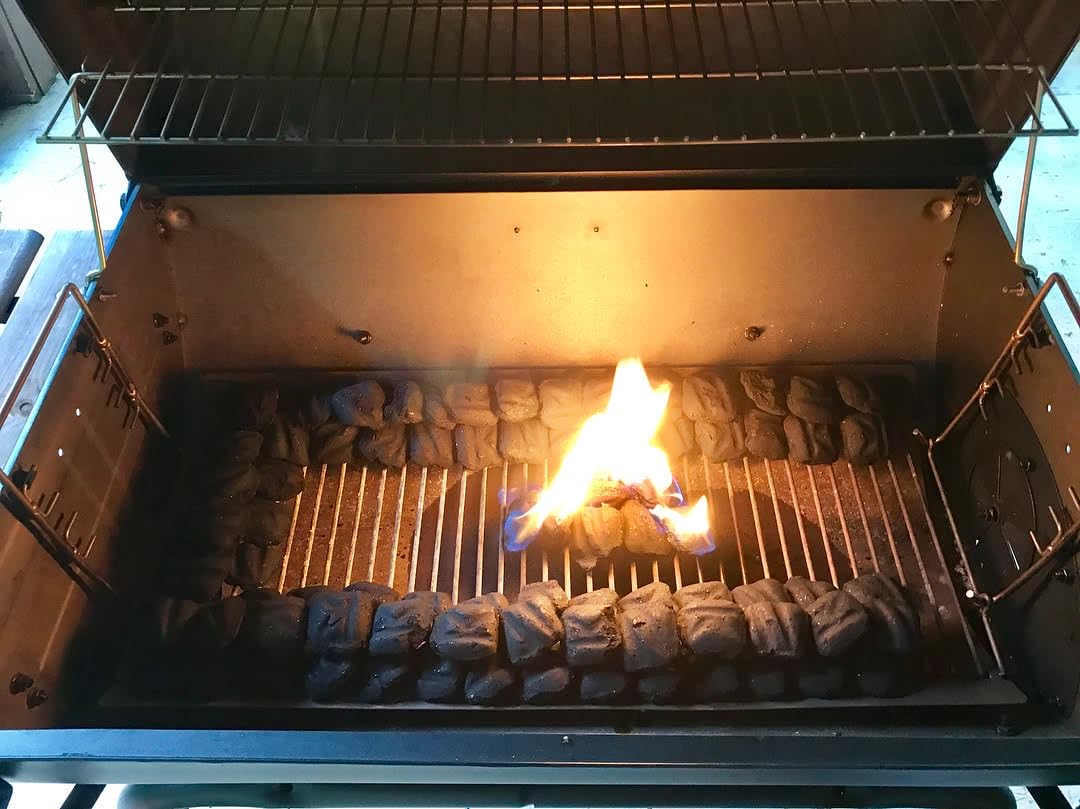 MOASKER easy-install design enables quick replacement of grill parts.