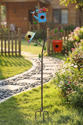 MOCOME entrance holes deter larger intruders while welcoming small birds