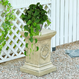 MOCOME sturdy plinth adds height to highlight garden pieces.