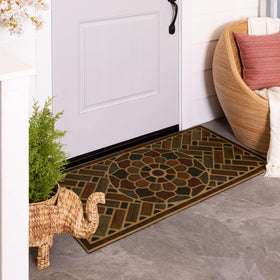 Mohawk Home medallion grain mat channels water away from shoes.
