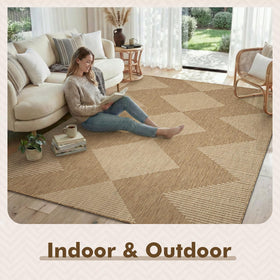 MontVoo durable outdoor rug withstands high-traffic areas while maintaining colors.
