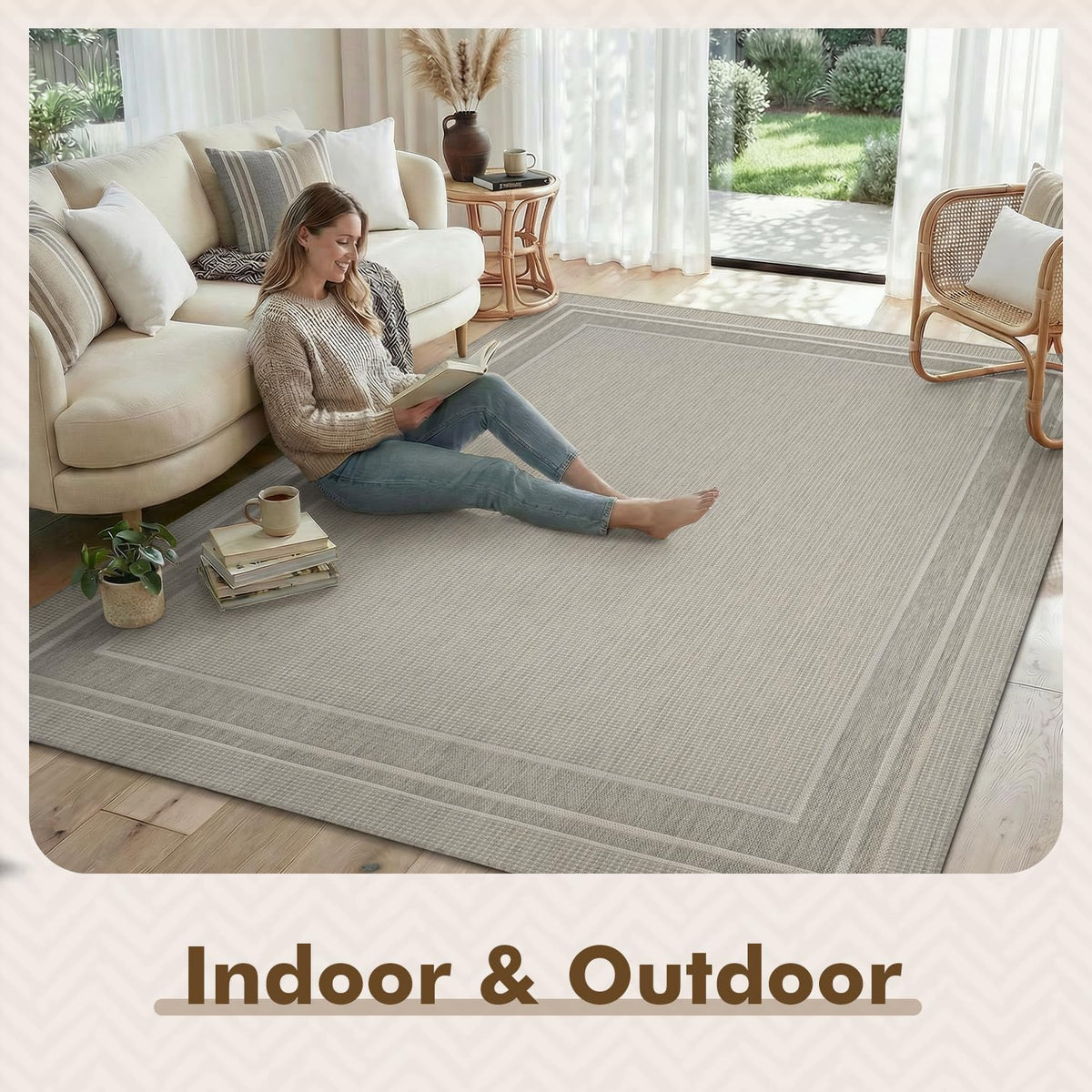 MontVoo outdoor carpet fade-resistant, maintains appearance in high-traffic spaces.