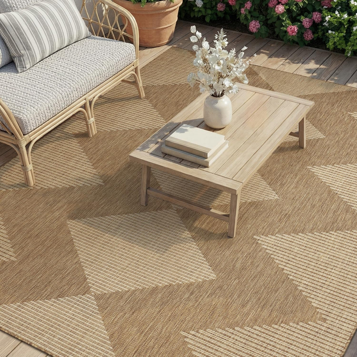 MontVoo outdoor rug 8x10 textured weave — durable flat-weave for high-traffic patios.