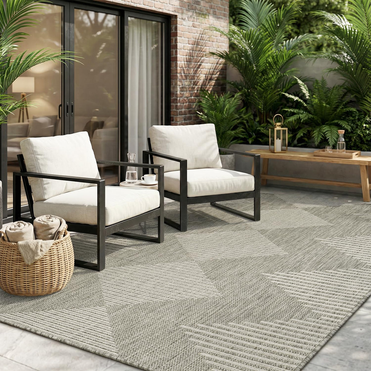 MontVoo outdoor rug texture weave close-up for outdoor use