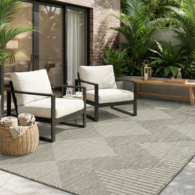 MontVoo outdoor rug texture weave close-up for outdoor use