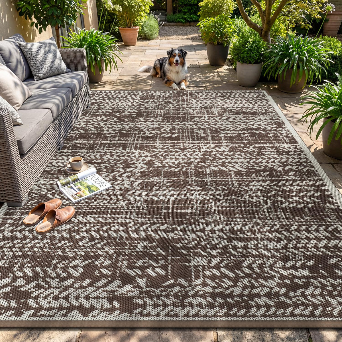 MontVoo outdoor rug front view in brown enhances patio comfort and quick-dry performance.