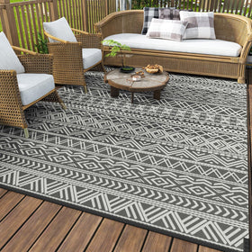 MontVoo portable and foldable rug ready for travel and RV trips