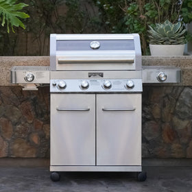 Monument Grills ClearView lid shown for heat retention and visibility