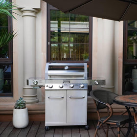 Monument Grills durable stainless steel construction for outdoor longevity