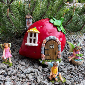 Mood Lab Fairy Garden Strawberry House 8 — lightweight resin with weather-friendly coating.