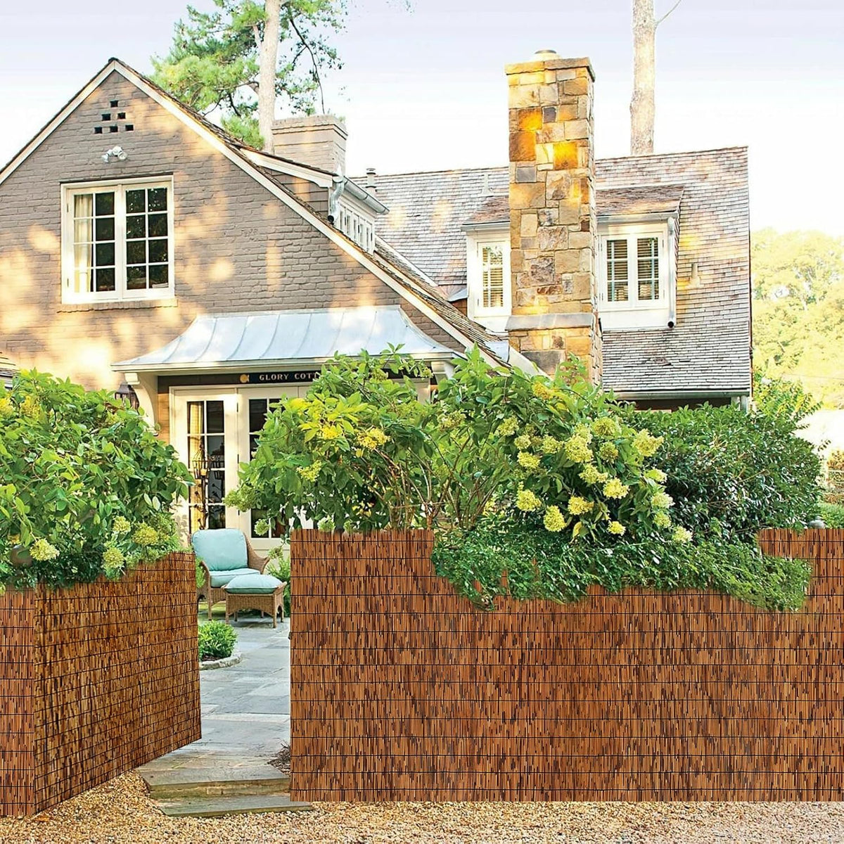 MOOKNAT reed bamboo screen fencing: easy installation for instant privacy.