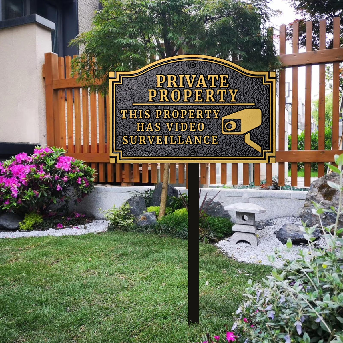 Morgtta Private Property sign yard placement improves boundary awareness and curb presence.