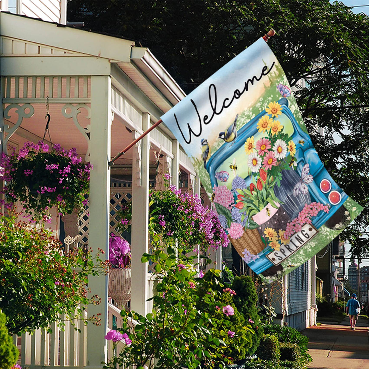 Morigins fade-resistant flag fabric keeps colors vivid in sun and rain.